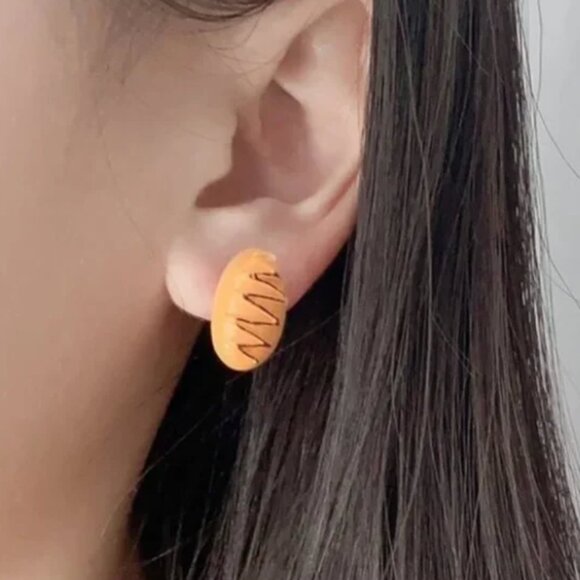 ⭐️❤️FREE Bread Croissant Egg Breakfast Hipster Hippie Art Chic Stud Hip Earrings - Picture 2 of 3